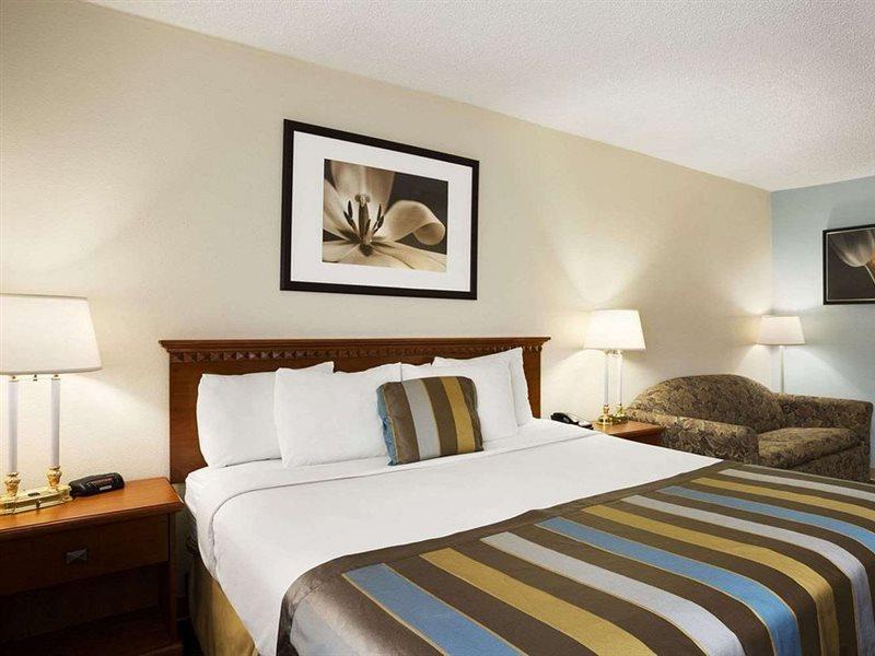 Days Inn By Wyndham Middletown Extérieur photo